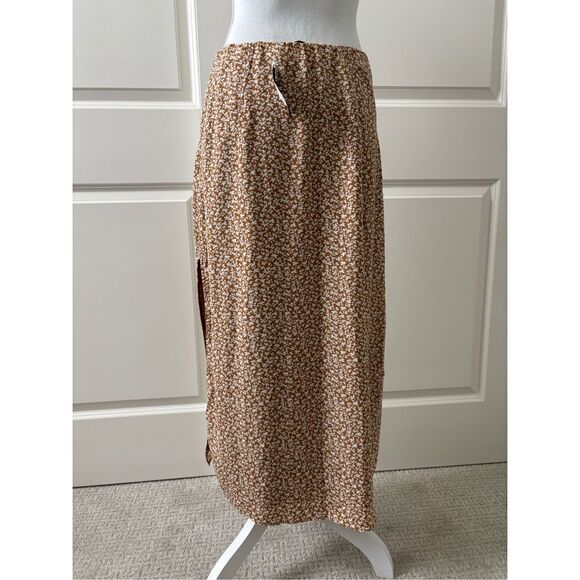 Floral Maxi Skirt in Brown - Picture 3 of 6